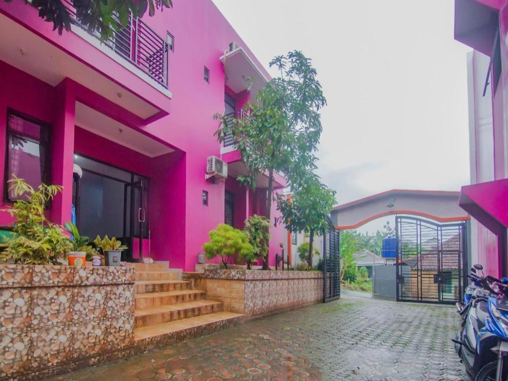 Oyo 2770 Zleepy Khazri Hotel Bogor